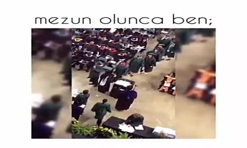 Mezun Olan Öğrencinin Dansı 