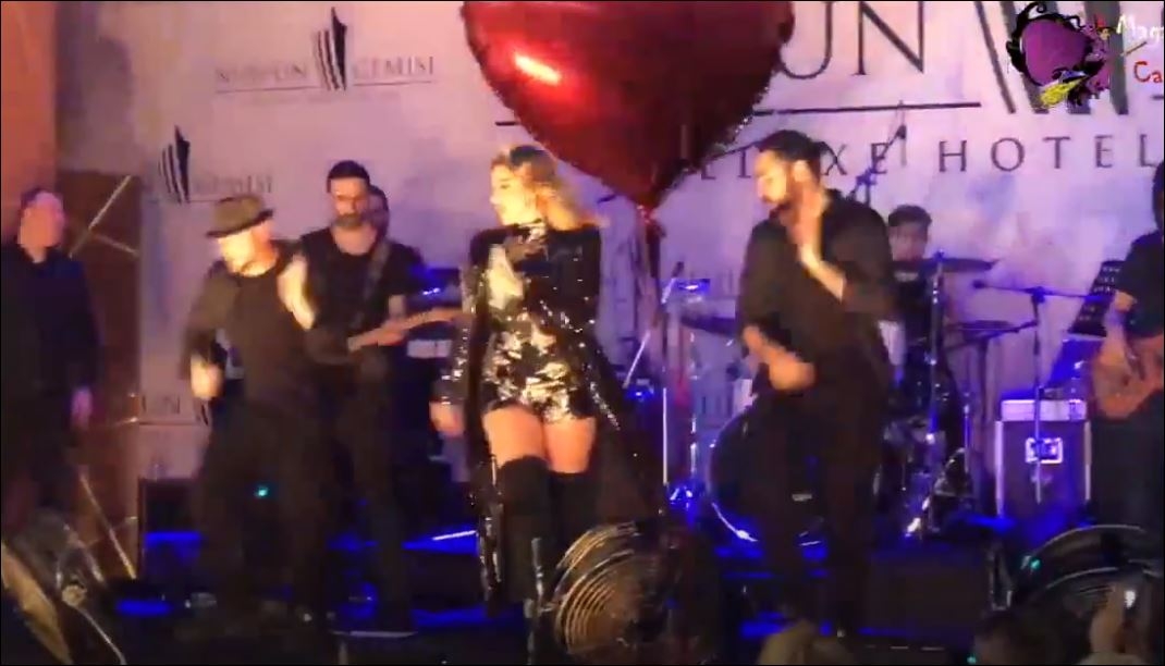 Hadise Kıbrıs Nuh'un Gemisi Konseri 