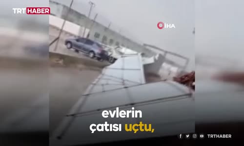 İzmir'de fırtına etkili oldu