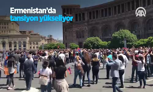 Ermenistan’da Tansiyon Yükseliyor