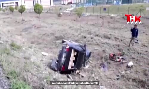 Erzincan'da, Trafik Kazası, 2 Ölü, 3 Yaralı 