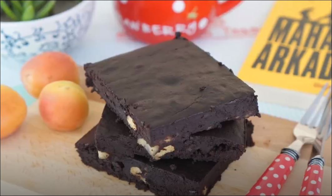 Unsuz Şekersiz Brownie Tarifi 