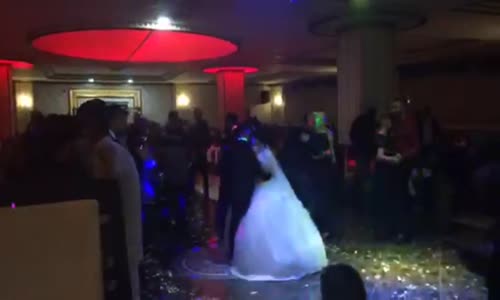 Düğünde Danseden Muhteşem Çiftler