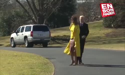 Trump'ın Melania'nın Elini Yine Tutamaması