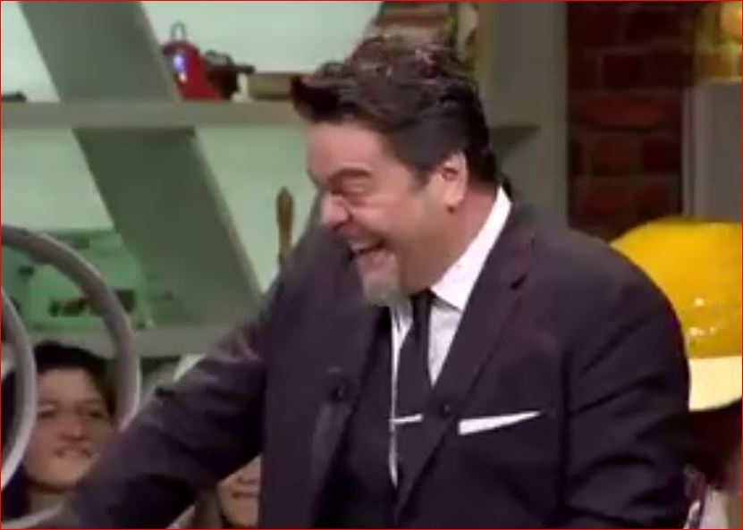 Kahkaha Dolu Emoji Oyunu! - Beyaz Show (9 Haziran Cuma)