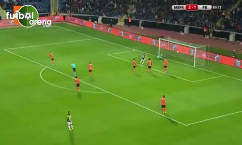 Robin Van Persie'nin Başakşehir'e Attığı Kafa Golü