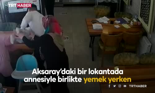 Boğazına ekmek takılan çocuğu lokanta sahibi kurtardı