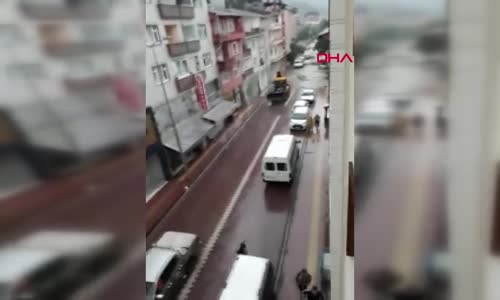 Kastamonu'daki sel felaketi saniyeler içinde şehri yuttu! Vatandaşlar nereye kaçacağını şaşırdı