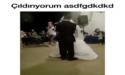 Müziğin Ritmine Kapılan Adam Kendisini Kaybetti