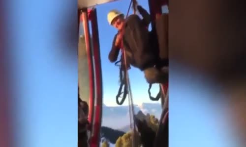 Teleferikte Mahsur Kalan Kayakçıların Kurtarıldığı Anlar 