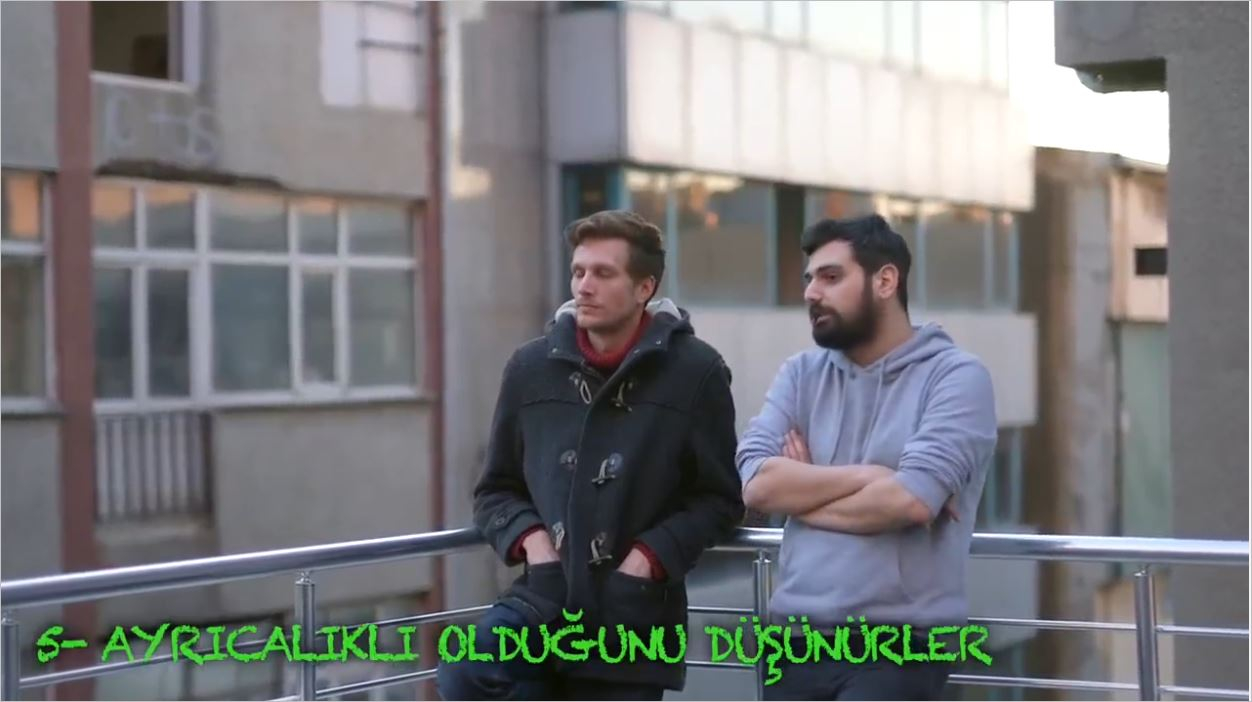 Renkli Gözlülerin Sık Karşılaştığı Durumlar - Onedio