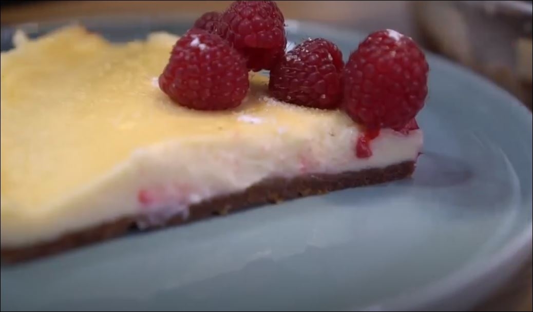 5 Dakikada Pişen Cheesecake Tarifi 