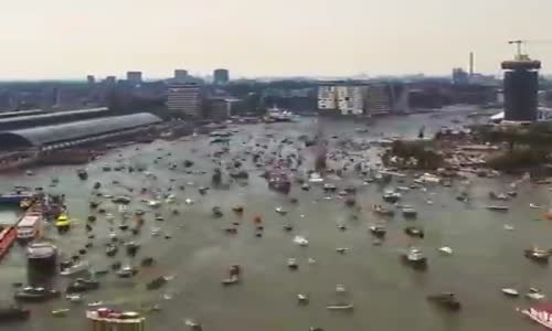 Amsterdam'da Deniz Trafigi