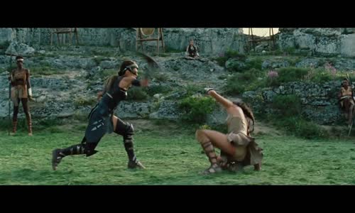 DC Comics'in Merakla Beklenen Filmi Wonder Woman'dan Aksiyon Dolu Fragman