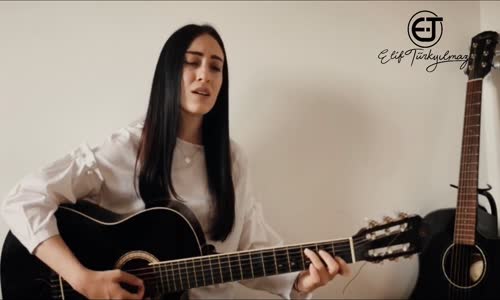 Elif Türkyılmaz - Beyaz ve Sen ( Akustik )