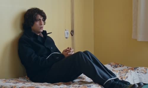 Medcezir 57.Bölüm  Mert Telefondan Altınkoylulara Şifreyi Verir