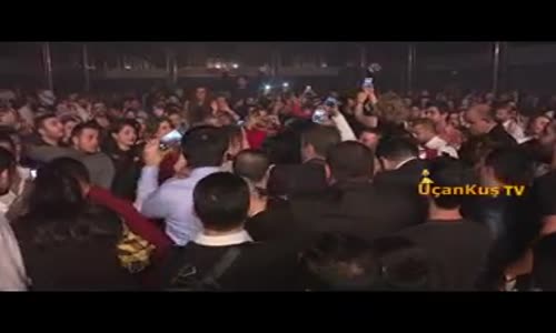 Olay Hande Yener'i Yılbaşı Konserinde