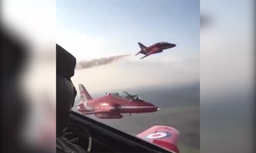 Şerit Değiştiren Jet Pilotu