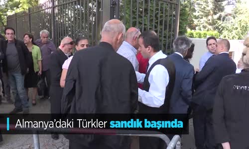 Almanya'daki Türkler Sandık Başında