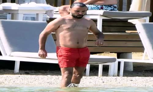 Busa Varol Ve Alişan Çifti Bodrum'da Deniz'in Keyfini Çıkarıyor