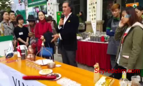 Vietnam’da Türk Usulü Çay Şovu