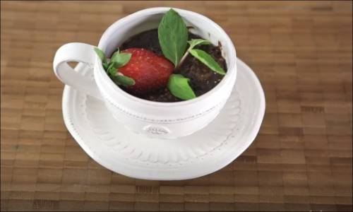 2 dakikada Nutellalı Çikolatalı Kek Nasıl Yapılır  (Mug Cake) 