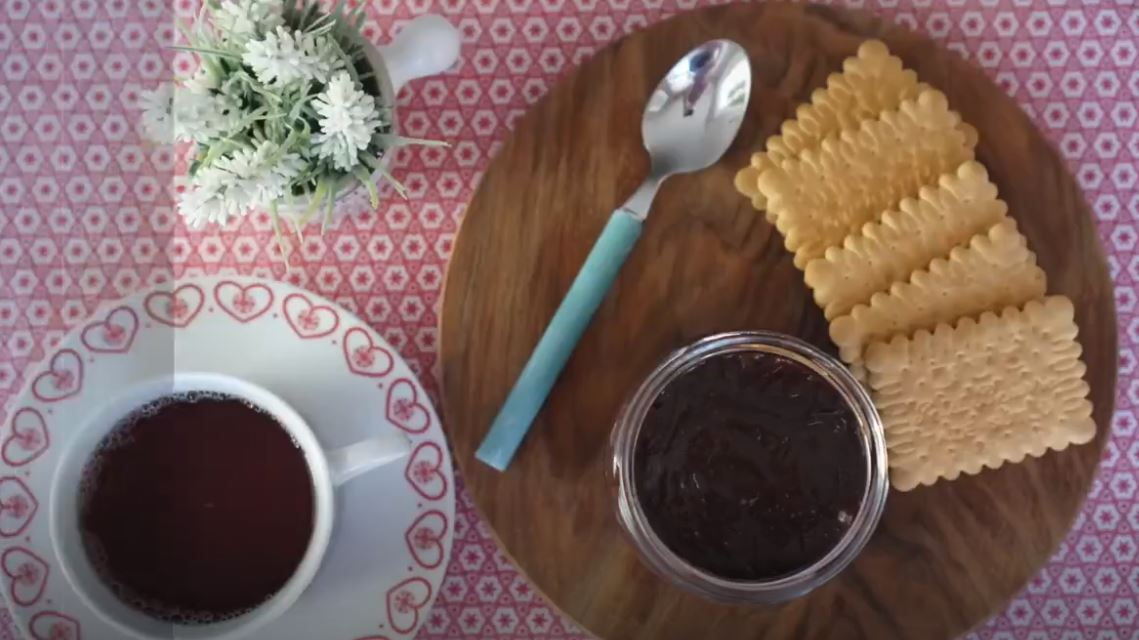 Kahvaltılık Çikolatalı Fındık Kreması (Nutella) Tarifi 