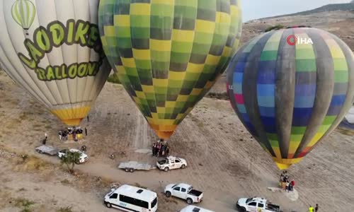 Pamukkale’de Balon Uçuşlarında Rus Turistler İlgi Göstermeye Başladı