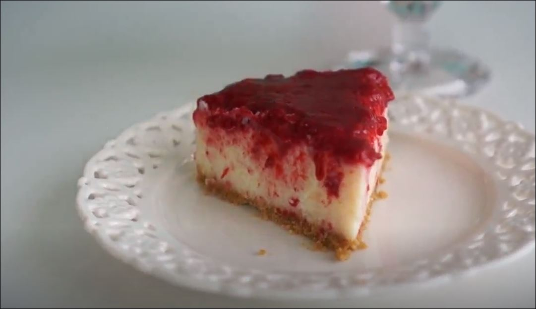 Frambuazlı Yalancı Cheesecake Tarifi