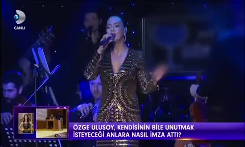  Ebru Gündeş'i Dinlemeye Gelen Demet Akalın Şov Yaptı