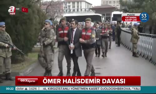 'Yerde Yatan Halisdemir'i Öptü