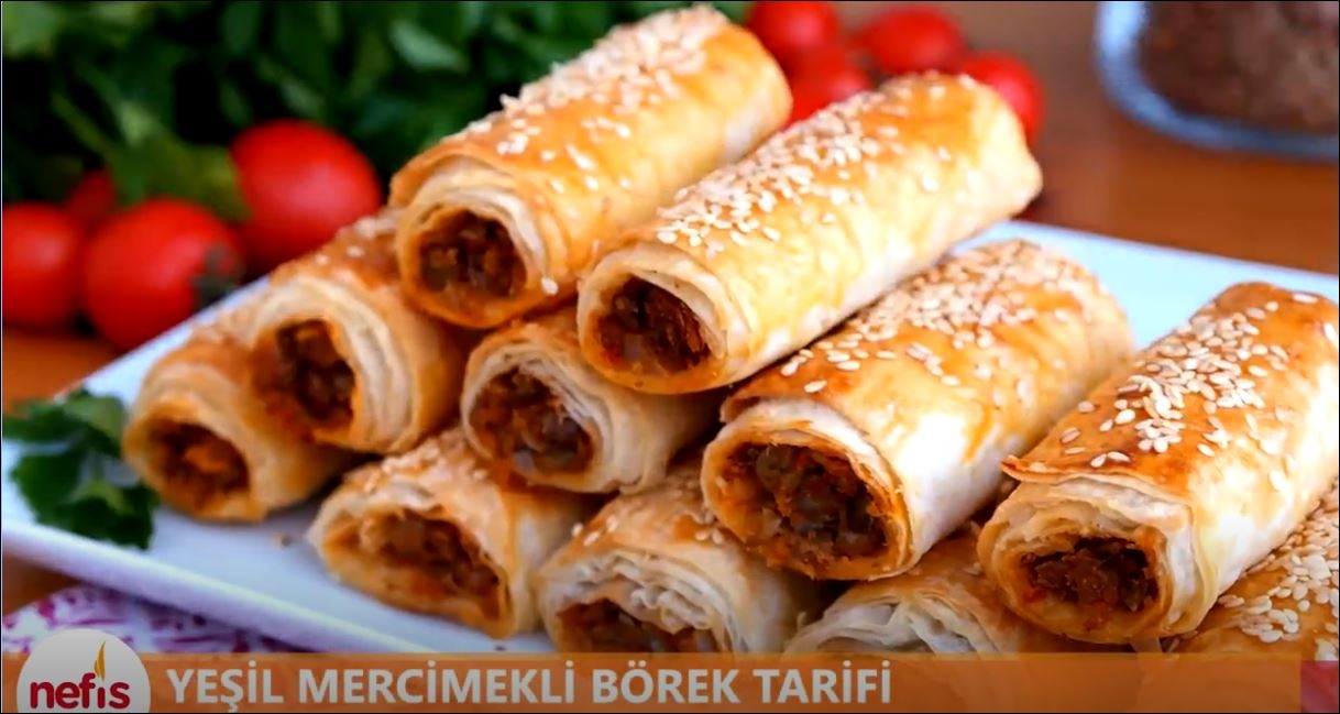 Yeşil Mercimekli Börek Tarifi 