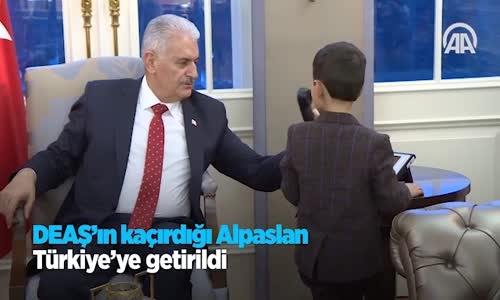 DEAŞ'ın Kaçırdığı Alpaslan Türkiye'ye Getirildi