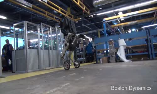 Boston Dynamics, Yük Taşıyabilen ve Sıçrayabilen Yeni Robotunu Tanıttı Handle