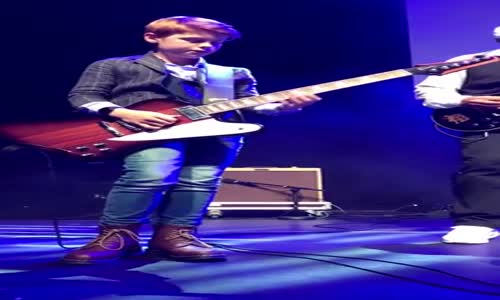 Blues Festivaline 12 Yaşındaki Çocuktan Muhteşem Gitar Performansı