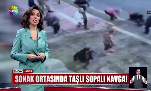 Sokak ortasında taşlı sopalı kavga! 