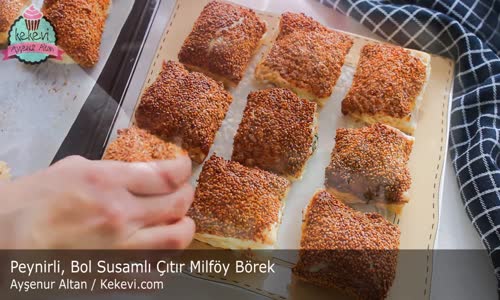 Peynirli Susamlı Çıtır Milföy Börek Tarifi