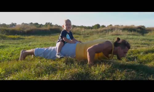 Father Figures Fragman