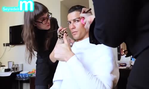 Cristiano Ronaldo Yaşlı Kılığına Girerse :)