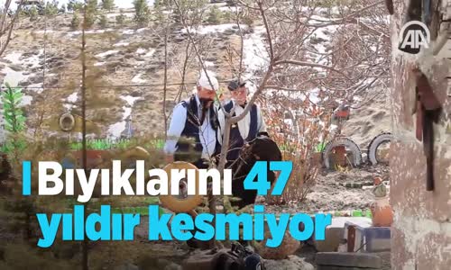 Bıyıklarını 47 Yıldır Kesmiyor