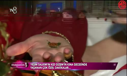 Yeşim Salkım'ın Kızının Kına Gecesinden Çok Özel Anlar  Yeşim Salkım Gözyaşlarına Boğuldu