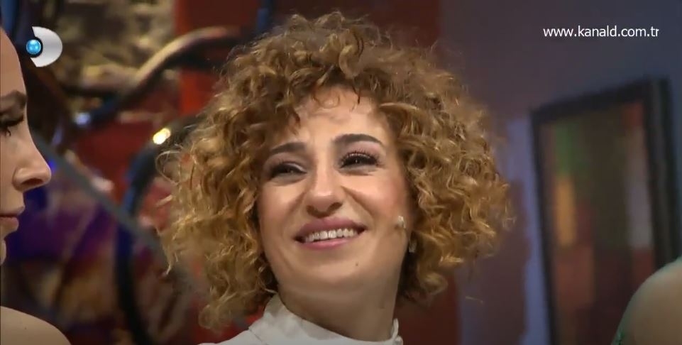 Beyaz Show  Derya Karadaş'a Büyük Sürpriz