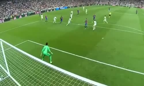 Lionel Messi'nin Real Madrid'e Attığı Gol