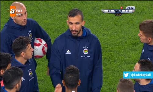 Derbi Gerginliğinde Muz Yiyen Hasan Ali Kaldırım (Fenerbahçe - Beşiktaş)