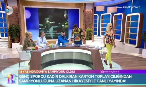  Lerzan Mutlu Dünya Şampiyonuna Kafa Tuttu!