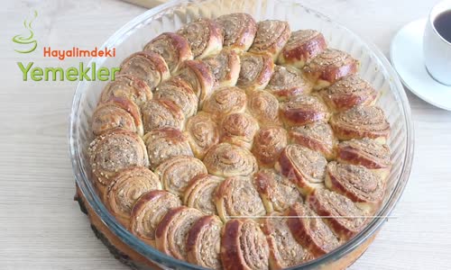 Böyle Lezzetli Haşhaşlı Rulo Çörek Görmediniz  Haşhaşlı Rulo Çörek 