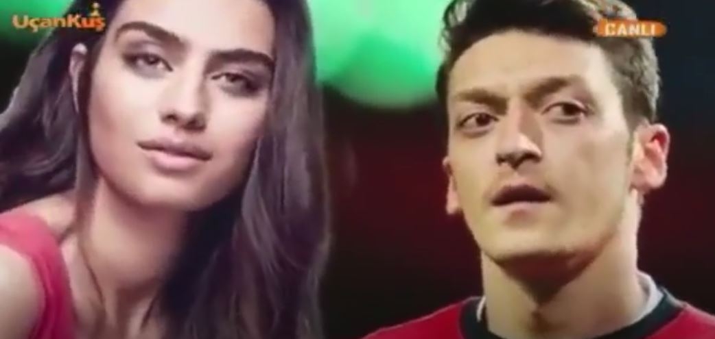 Mesut Özil'den Amina'ya Tektaş Yüzük