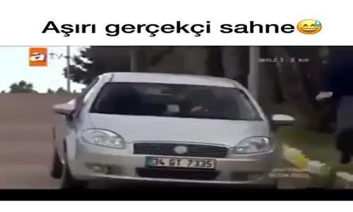 Aşırı Gerçekçi Sahne