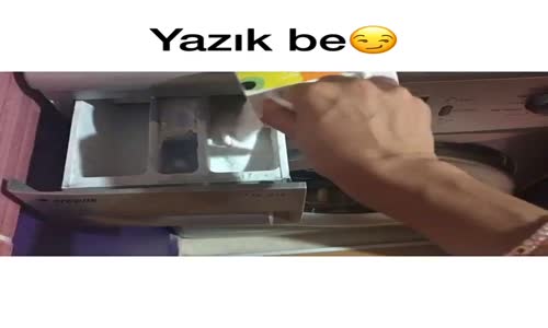 Yaz Tatilinde Kızlar