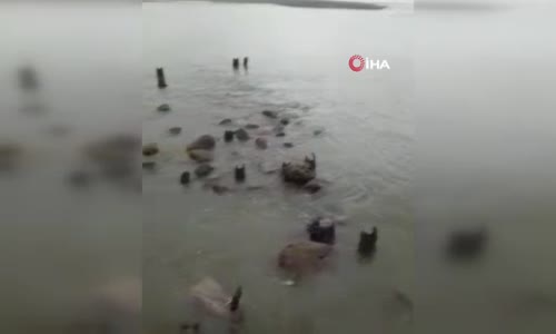 Hatay'da deniz suyu önce çekildi sonra yeniden yükseldi 